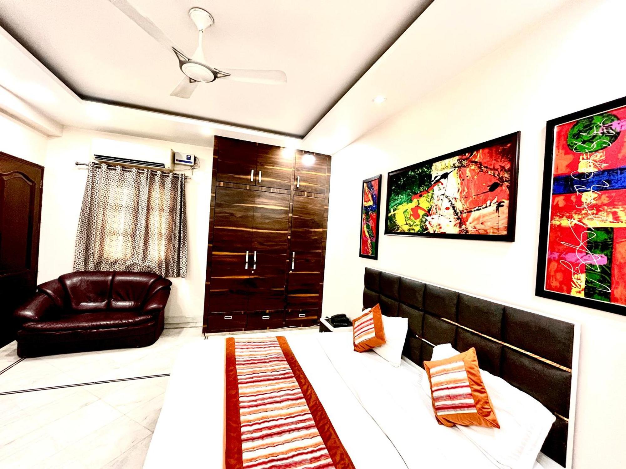 South Inn - Green Park Near Hauz Khas South Delhi นิวเดลี ภายนอก รูปภาพ
