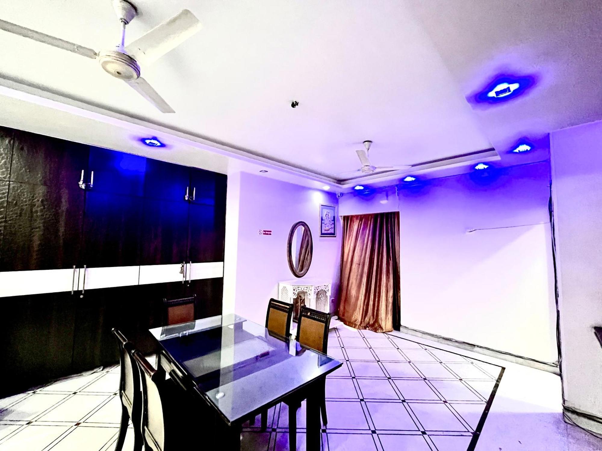South Inn - Green Park Near Hauz Khas South Delhi นิวเดลี ภายนอก รูปภาพ