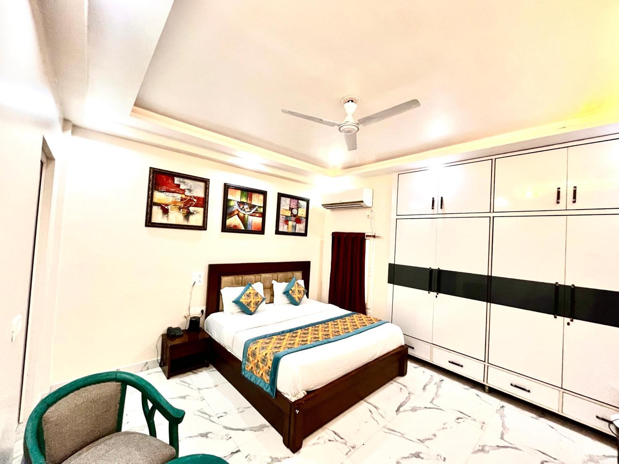 South Inn - Green Park Near Hauz Khas South Delhi นิวเดลี ภายนอก รูปภาพ