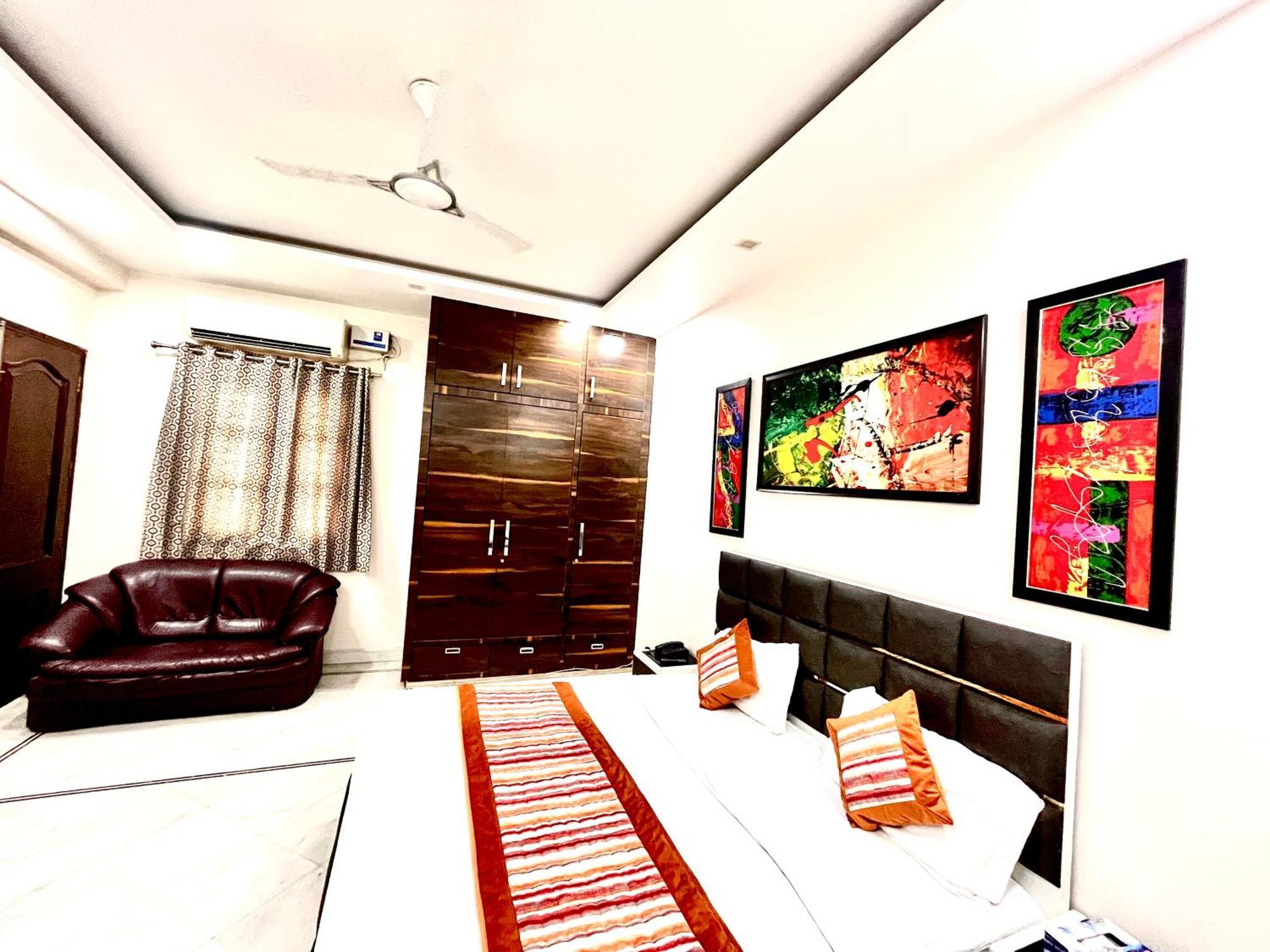 South Inn - Green Park Near Hauz Khas South Delhi นิวเดลี ภายนอก รูปภาพ