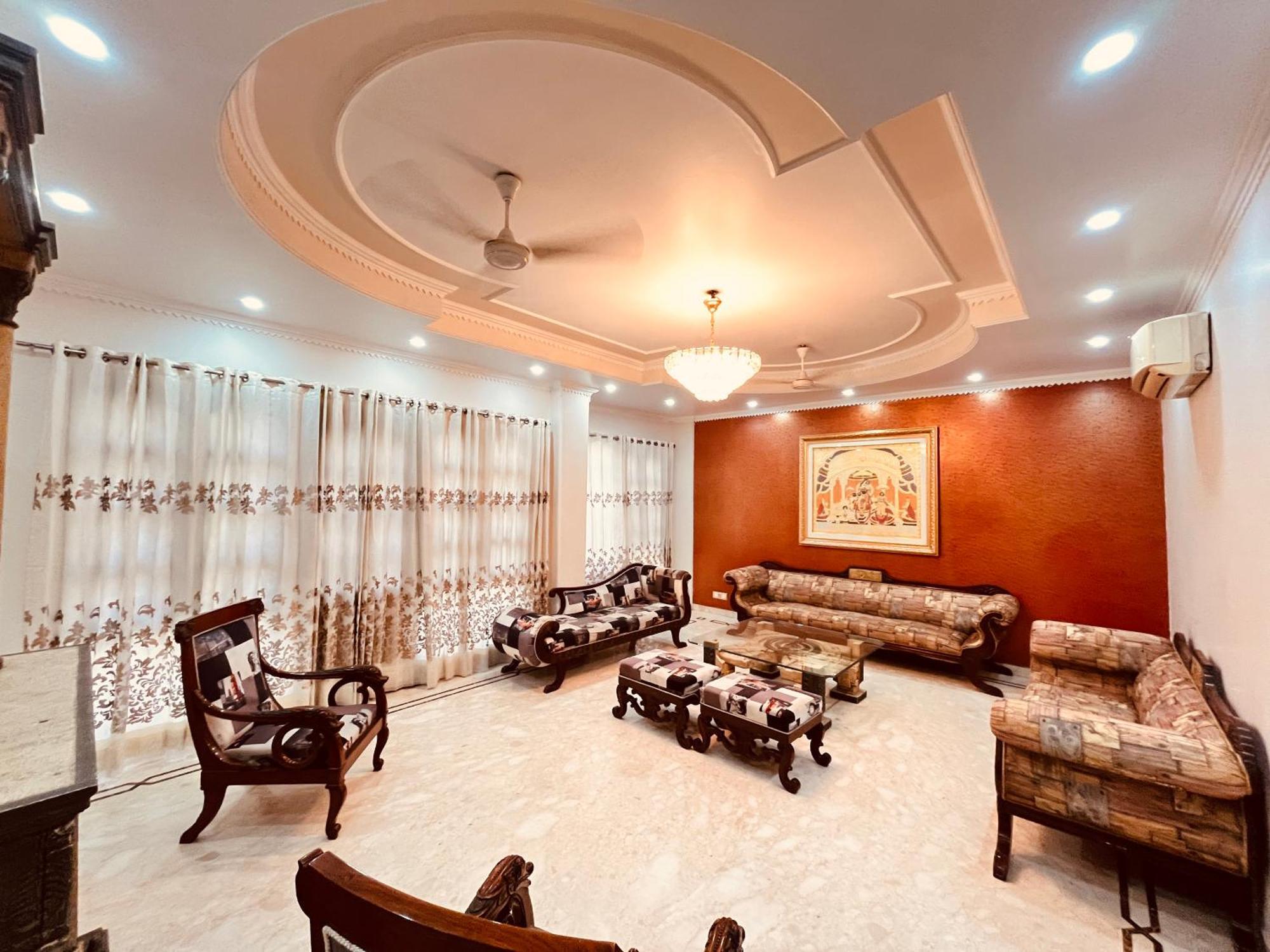 South Inn - Green Park Near Hauz Khas South Delhi นิวเดลี ภายนอก รูปภาพ